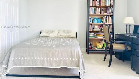 3675 N Country Club Dr