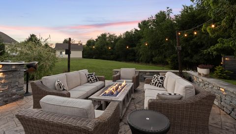 394 Kellwood Dr