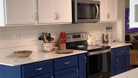 243 S CENTRAL AVENUE