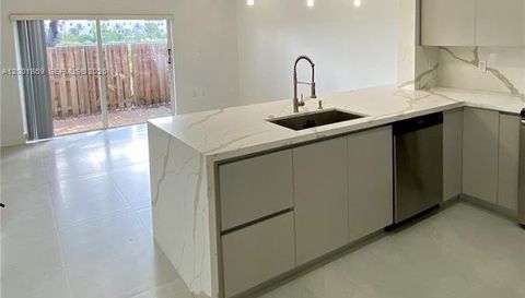 8261 107th Ct