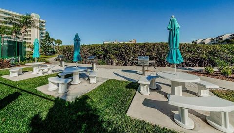 8040 SAILBOAT KEY BOULEVARD S