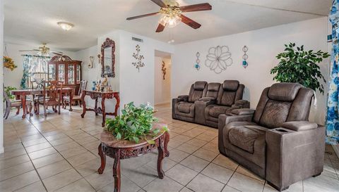 7210 N MANHATTAN AVENUE