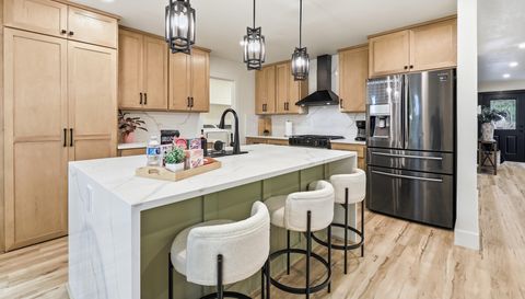 22926 Cinder Creek Ct