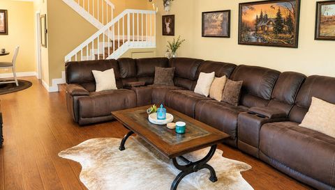 2589 Garden Ct