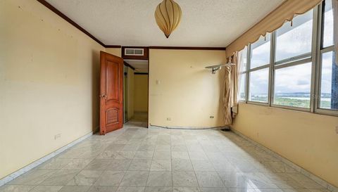 4735 ISLA VERDE AVENUE AVENUE