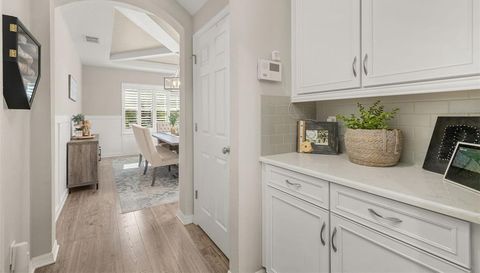 1113 FIELDSTONE CIRCLE