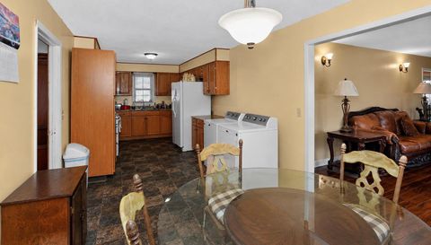 196 Summer Rd