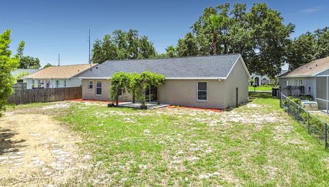 210 Robbins Rest Cir