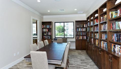 1465 GULF OF MEXICO DRIVE