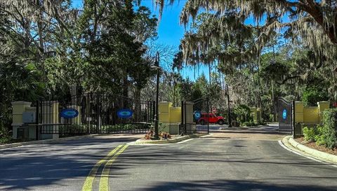 100 CANOPY WALK LANE