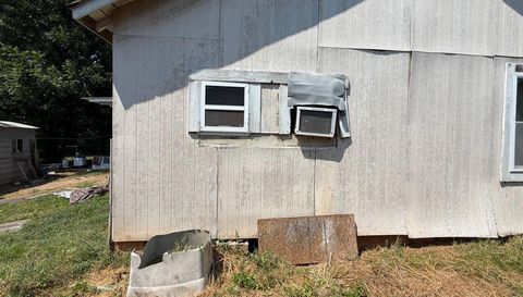 111 W Mimosa Dr