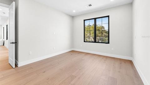 1326 W NEW HAMPSHIRE STREET