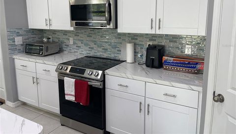 7114 EMERALD SPRING LOOP