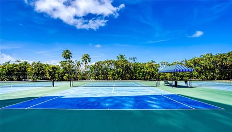 600 Three Islands Blvd