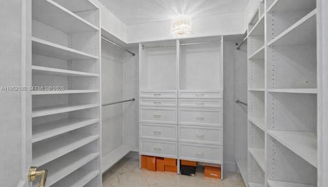 3500 Mystic Pointe Dr