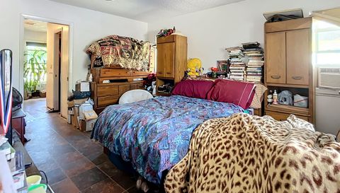 1369 Brookside Dr