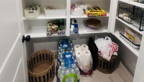 4334 Redford Valley Rd