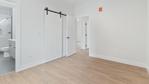 3140 N Clybourn Avenue