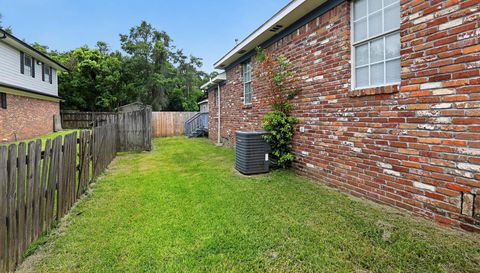 967 Texas St