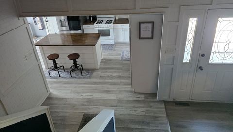 102 West St