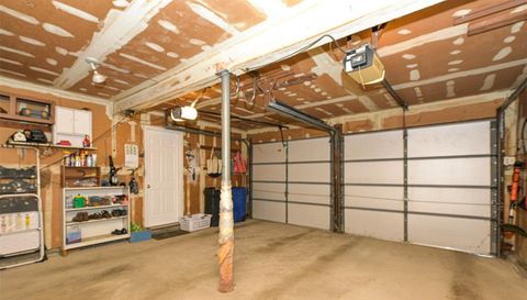 3 Yarmouth Ln