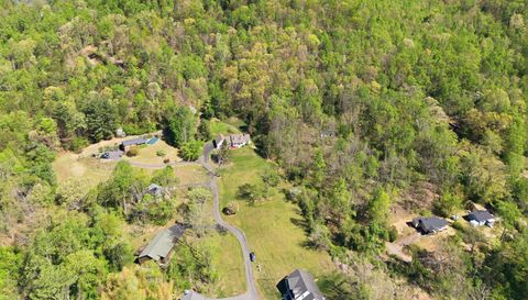 29 Small Mountain Dr