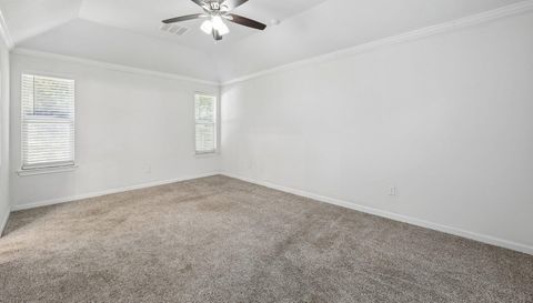 6833 Parkwood Dr