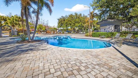 8517 ISLAND BREEZE LANE