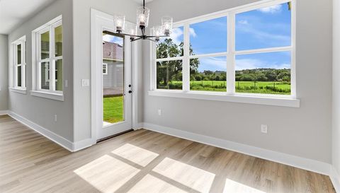 1255 Pecan Valley DR