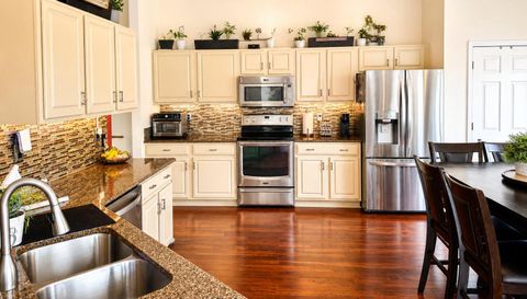 6114 Fieldstone Cir