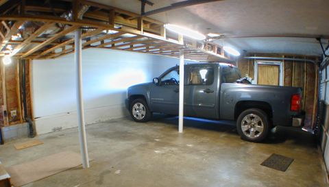 3417 Creekwood Dr SE