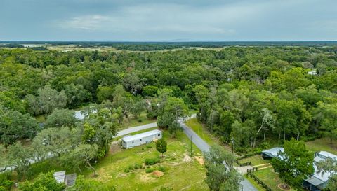 2778 N Rutgers Terrace