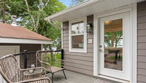 1725 White Cloud Drive N