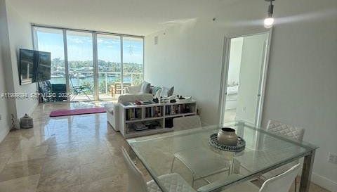 6305 Indian Creek Dr