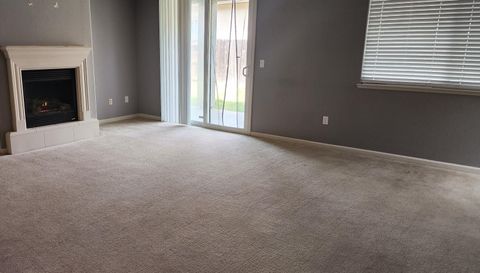 253 Lilac Ln