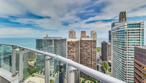 600 N Fairbanks Court