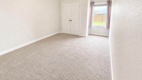 347 Chamberlain Dr