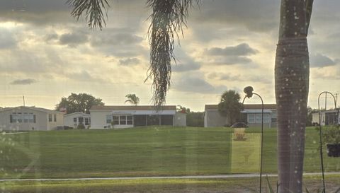 3925 Manatee Club Dr