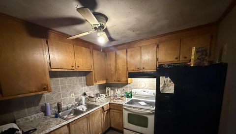 4800 Cottonwood Dr NW