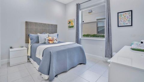 10481 ROYAL CYPRESS WAY