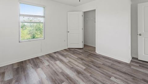 10019 Geese Trail Cir