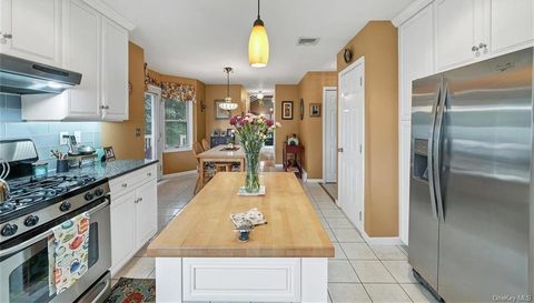 2 Whitman Pl