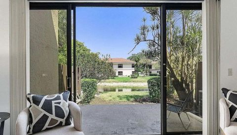 4575 Carambola Cir S