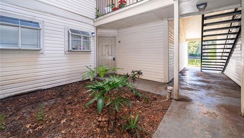 1940 LAKE ATRIUMS CIRCLE