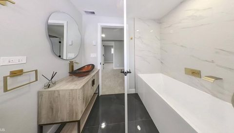 2N356 Prairie Avenue