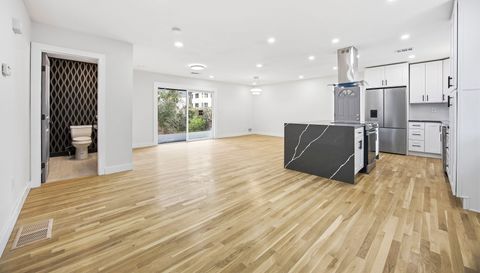 42 W Belle Isle Rd NE