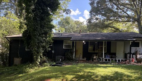 2608 Yale Terrace