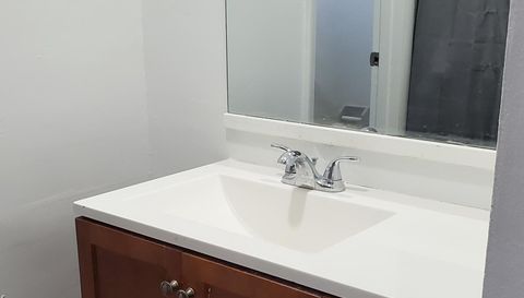 7610 SW 82nd St #J207