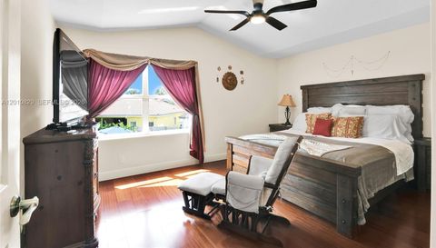 20914 La Questa Ct