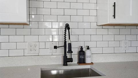 4021 EAGLE NEST DRIVE